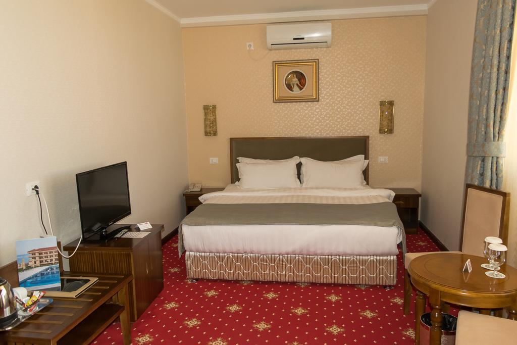 Hotel Elektra Vama Veche Esterno foto